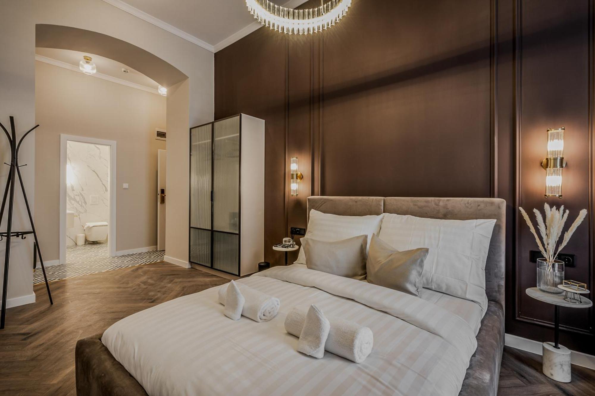 Timeless Boutique Suites By Bqa Budapest Exterior photo